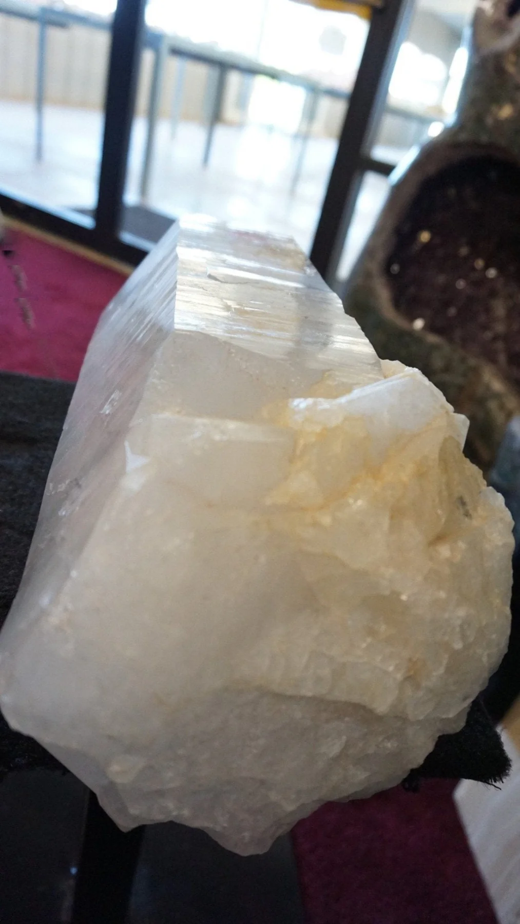 Collectible Arkansas Crystal Point 18 Inches - Image 5
