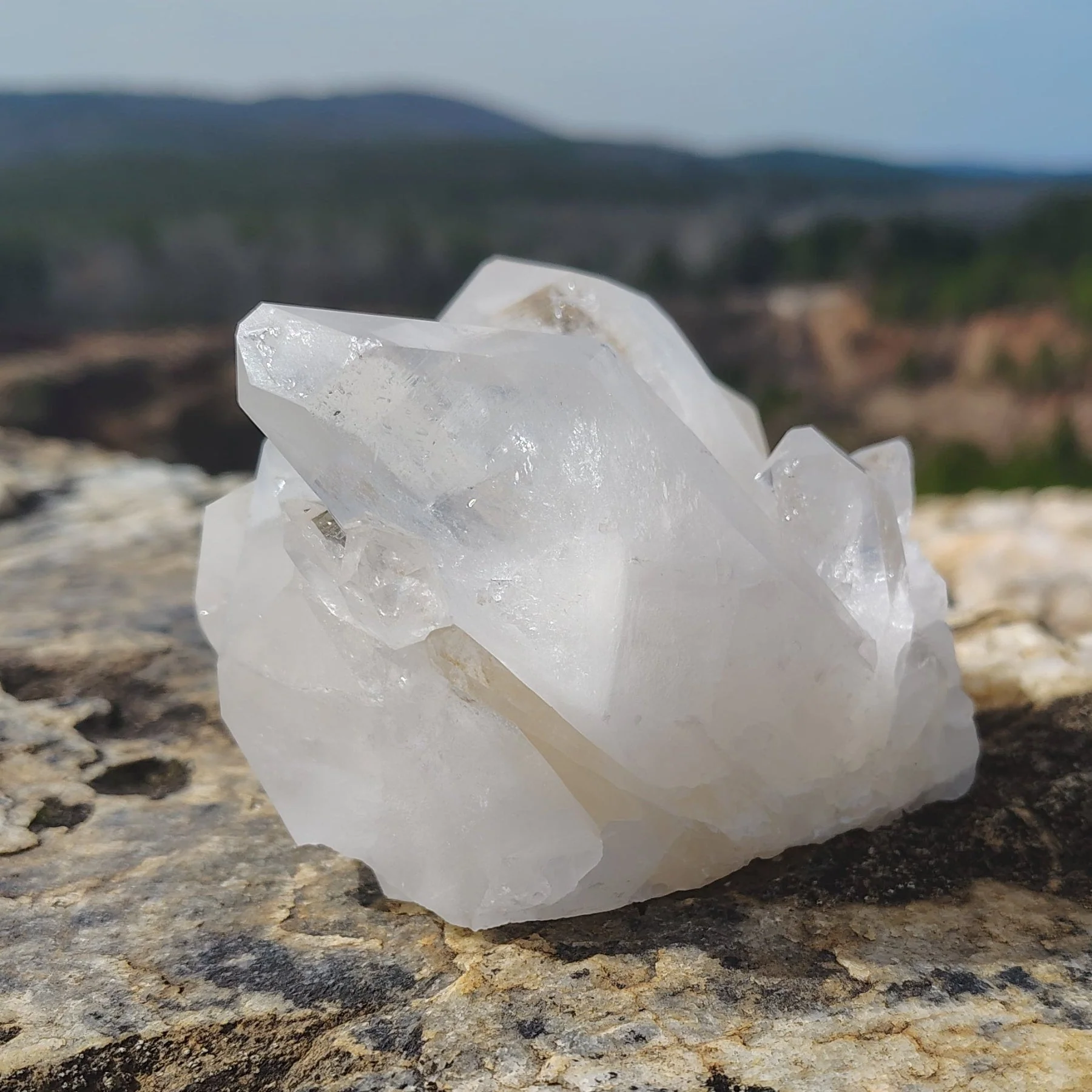 Minerals Quartz Clear Cluster Of Crystals - Image 4